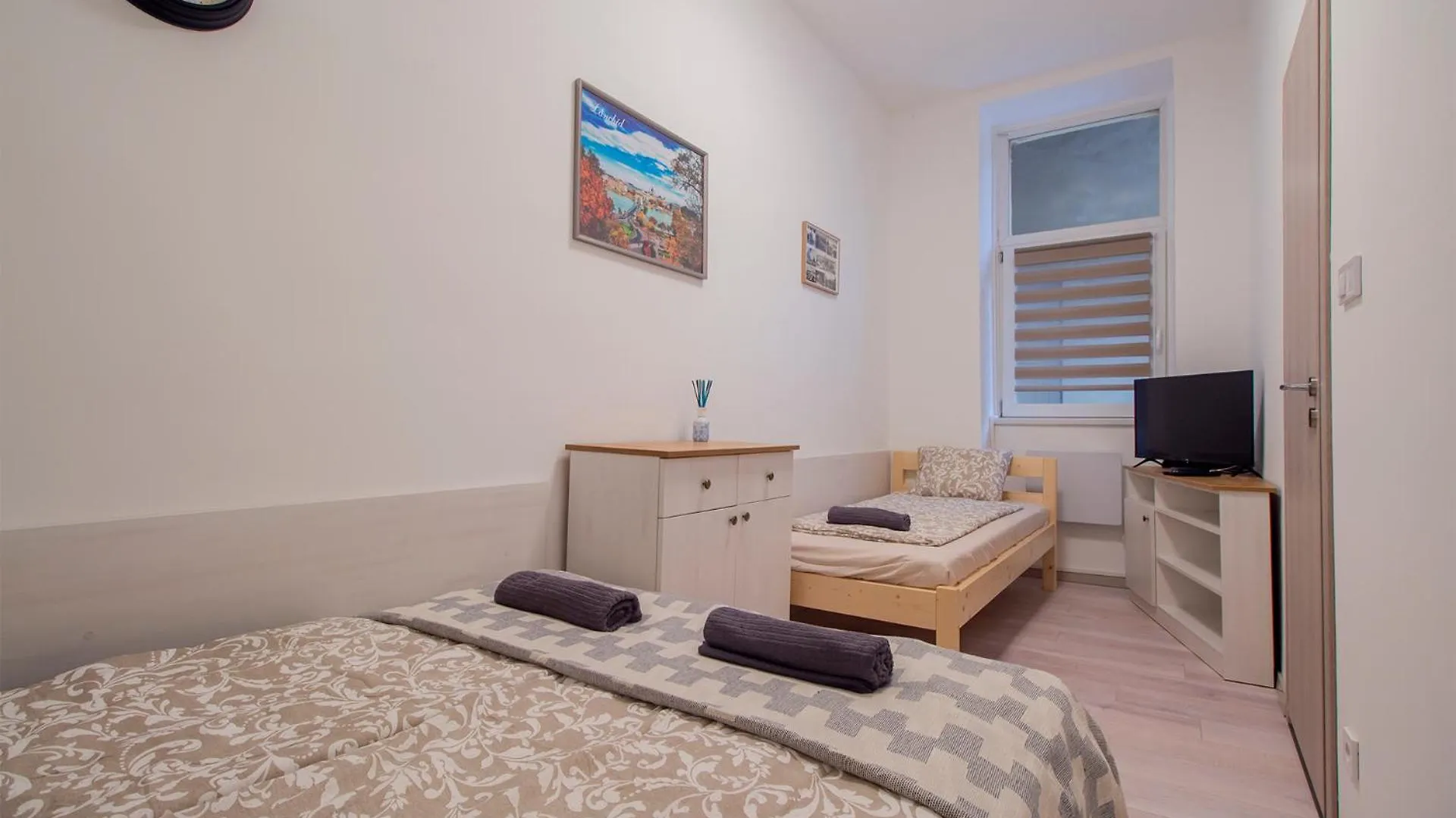 Dob Apartment With Ac Budapest